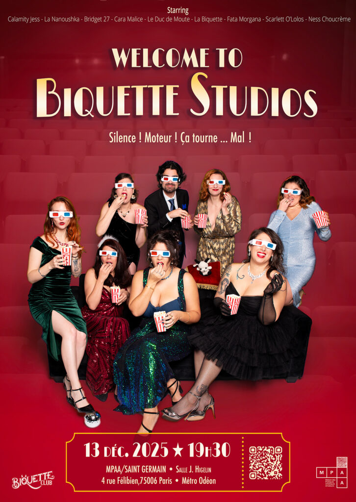 Affiche promotionnelle du spectacle burlesque “Welcome to Biquette Studios” organisé par Biquette Club, avec huit artistes en tenue de soirée tenant des boîtes de popcorn, sur fond de fauteuils de cinéma rouges, mentionnant les noms des artistes et les détails de l'événement à Paris le 13 décembre 2025 à la salle J. Higelin.